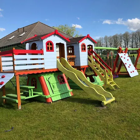 U Sasiadow אכסניה